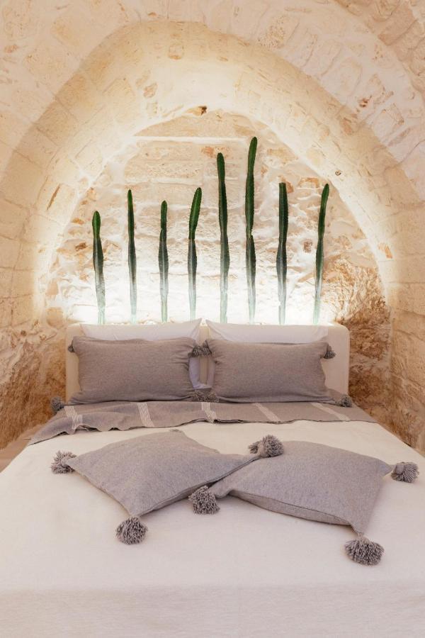 Alesia Luxury Cave Bed & Breakfast Ostuni Exterior photo