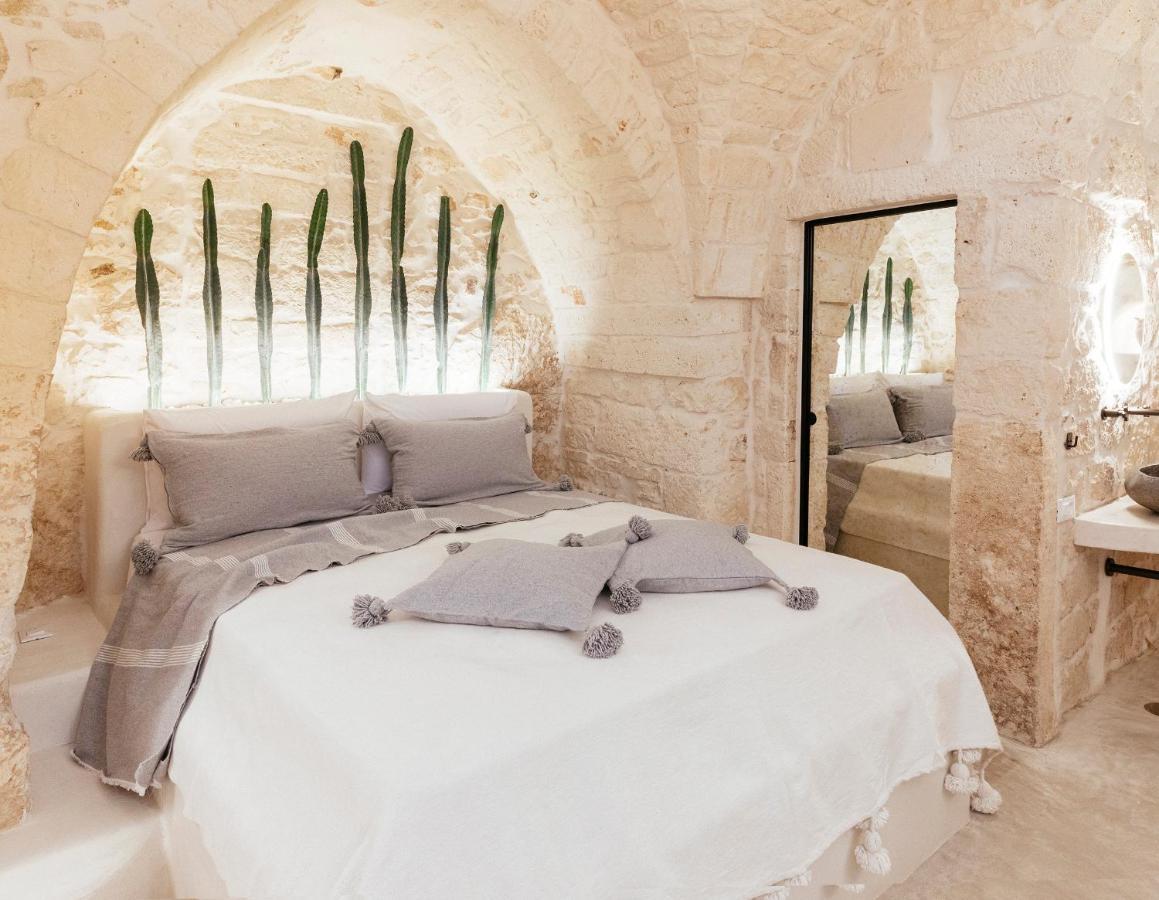 Alesia Luxury Cave Bed & Breakfast Ostuni Exterior photo